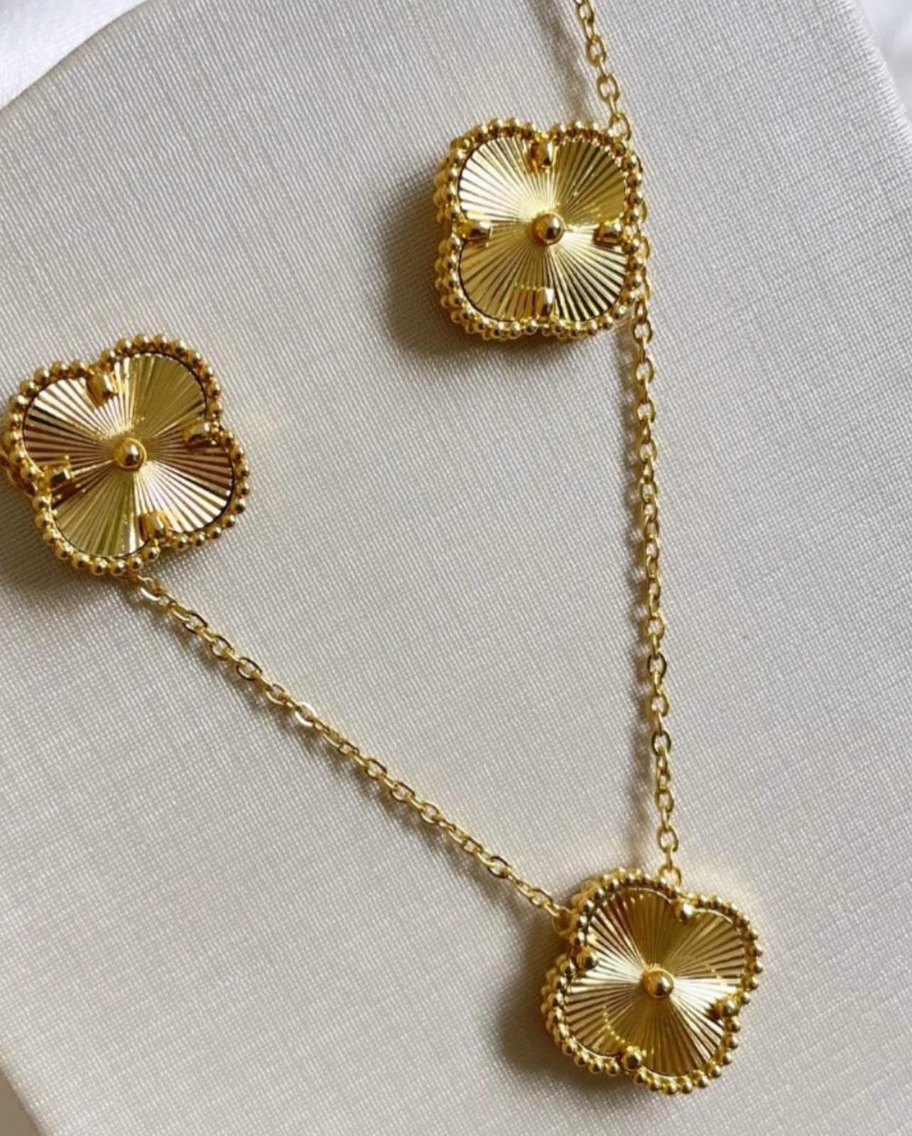 Clover Necklace