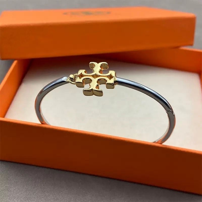 Tory Burch Eleanor Hinge Bracelet